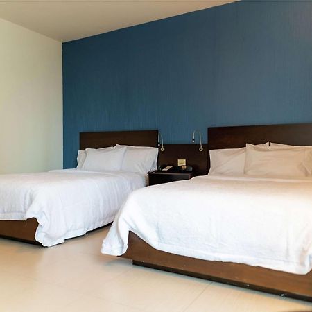 Hampton By Hilton Panama Hotel Exterior photo